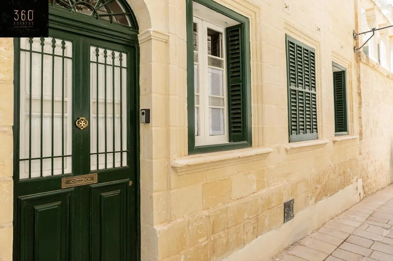 Historical Mdina Gem Lux Home With Rooftop Pool By 360 Estates Apartmán